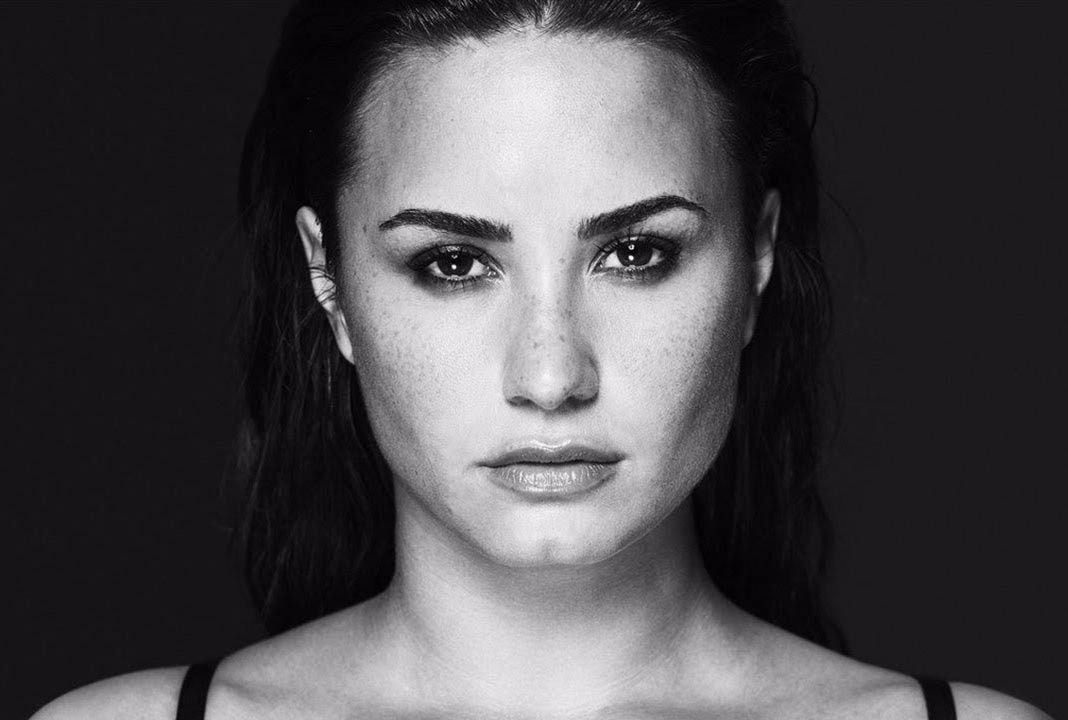 Demi Lovato en su photoshoot para el álbum 'Tell Me You Love Me'